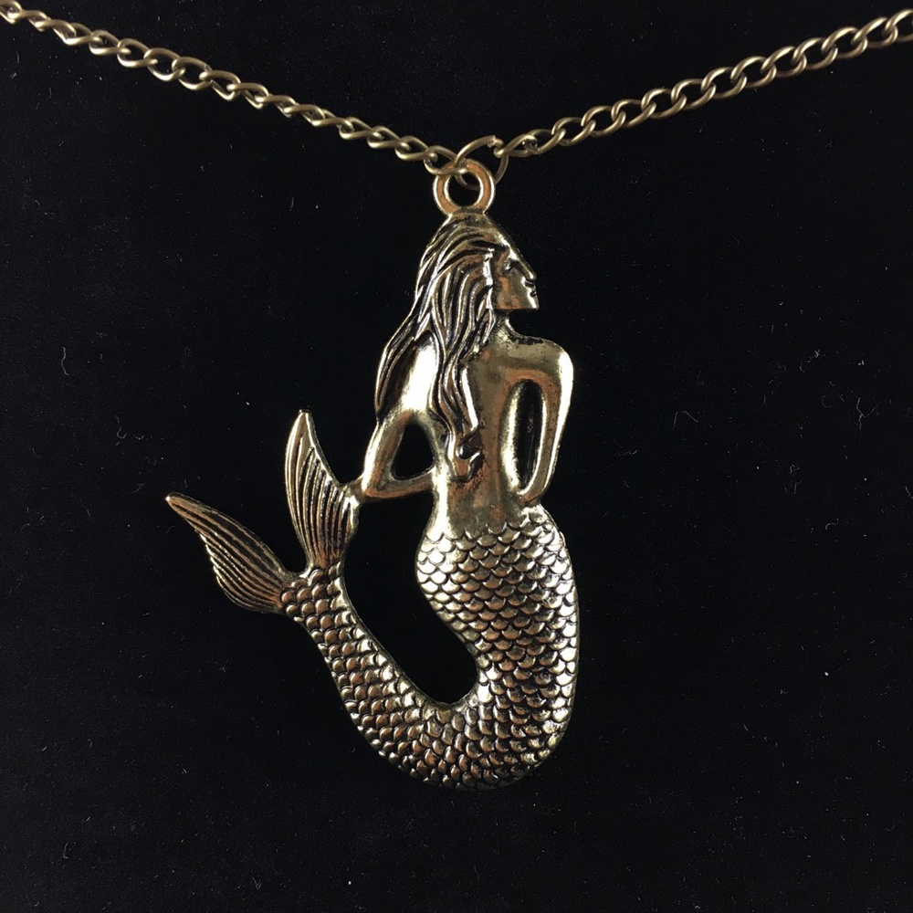 Fashion Mermaid Neclace - Picture 4 of 4